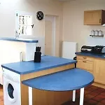 Spacious Quentoinise Town House * Saint-Quentin