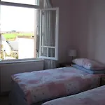 Spacious Quentoinise Town House Saint-Quentin
