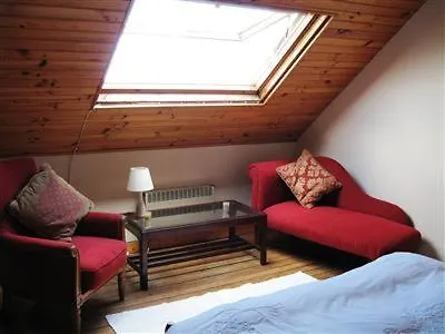 Spacious Quentoinise Town House Prázdninový dům *