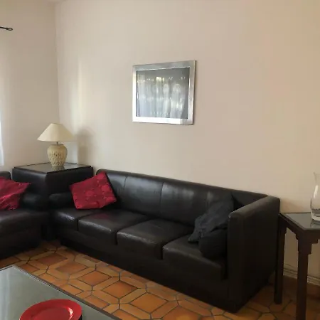 Nyaraló Spacious Quentoinise Town House Saint-Quentin