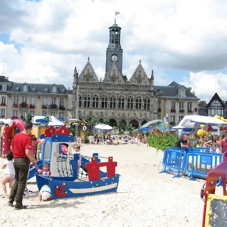 Spacious Quentoinise Town House *