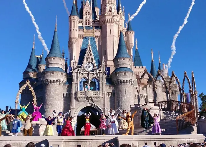 Spacious Quentoinise Town House *